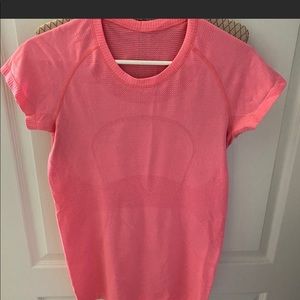 Size 8 Swiftly Tech Crew lululemon